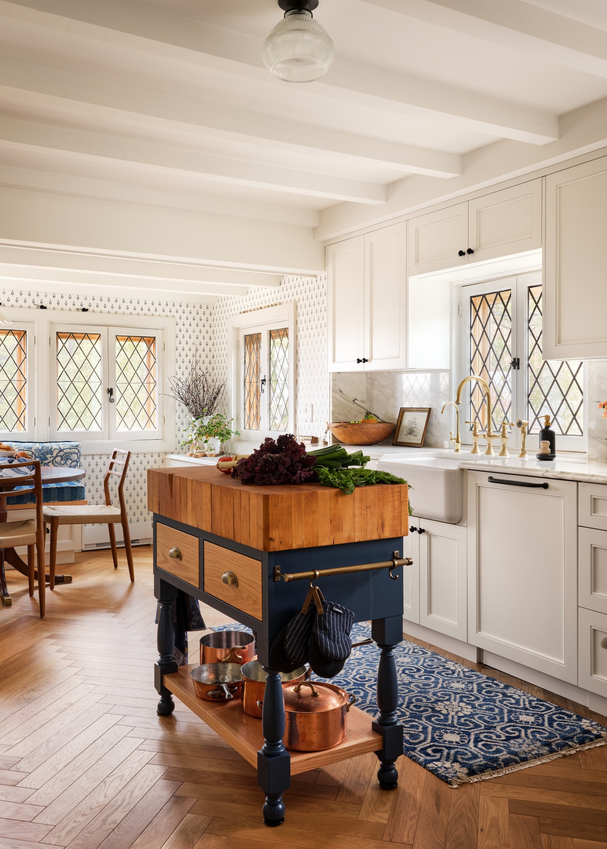 Historic Lakeside cottage kitchen island sink