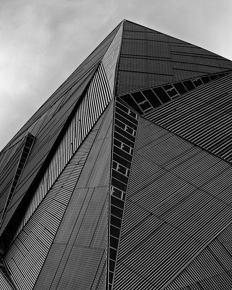 🔼
.
Hagizuddien Ju - via Begance
.
#baurain #skyfiction #bauhaus #brutalism #architecture #design #art #inspiration #triangle