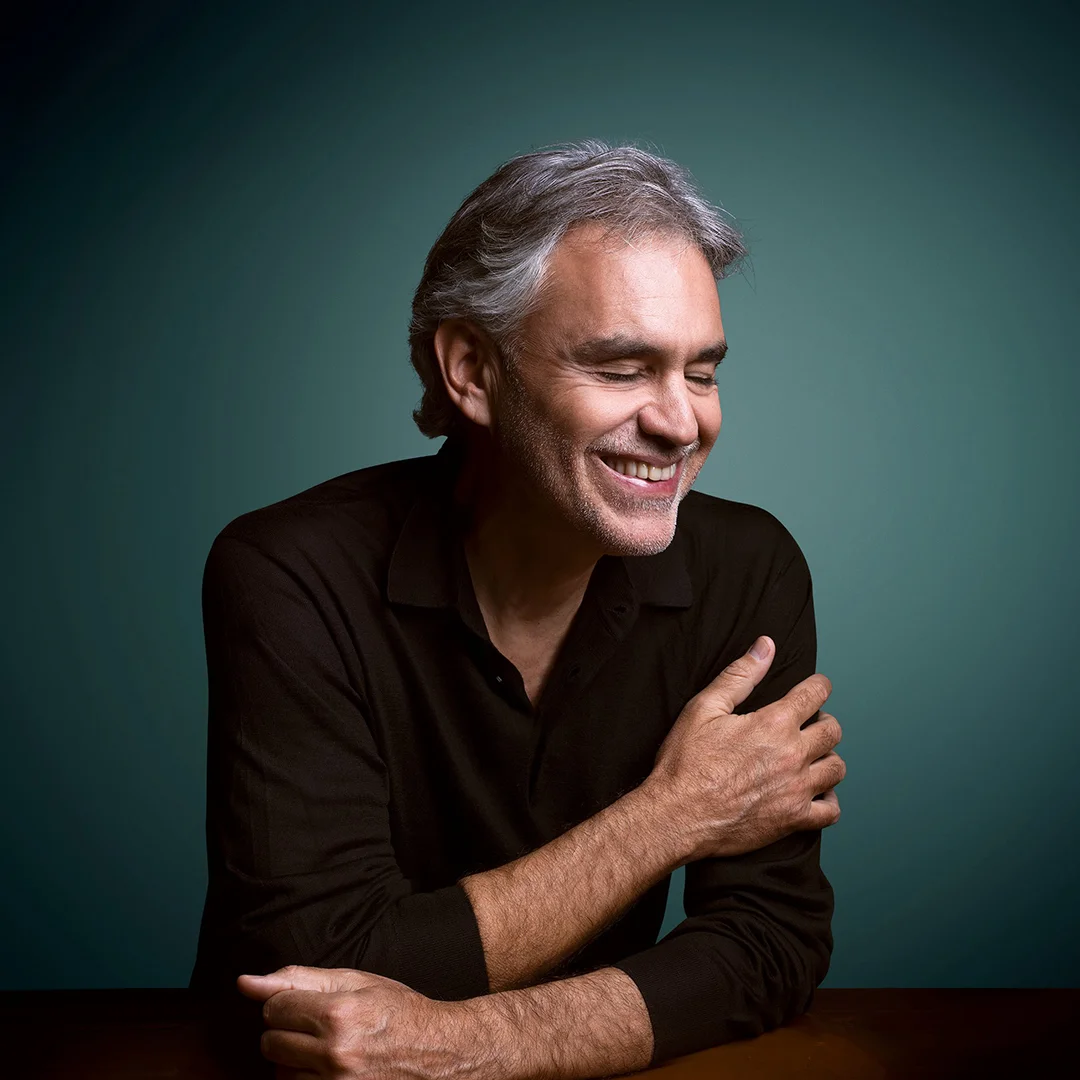 Book Andrea Bocelli.jpg