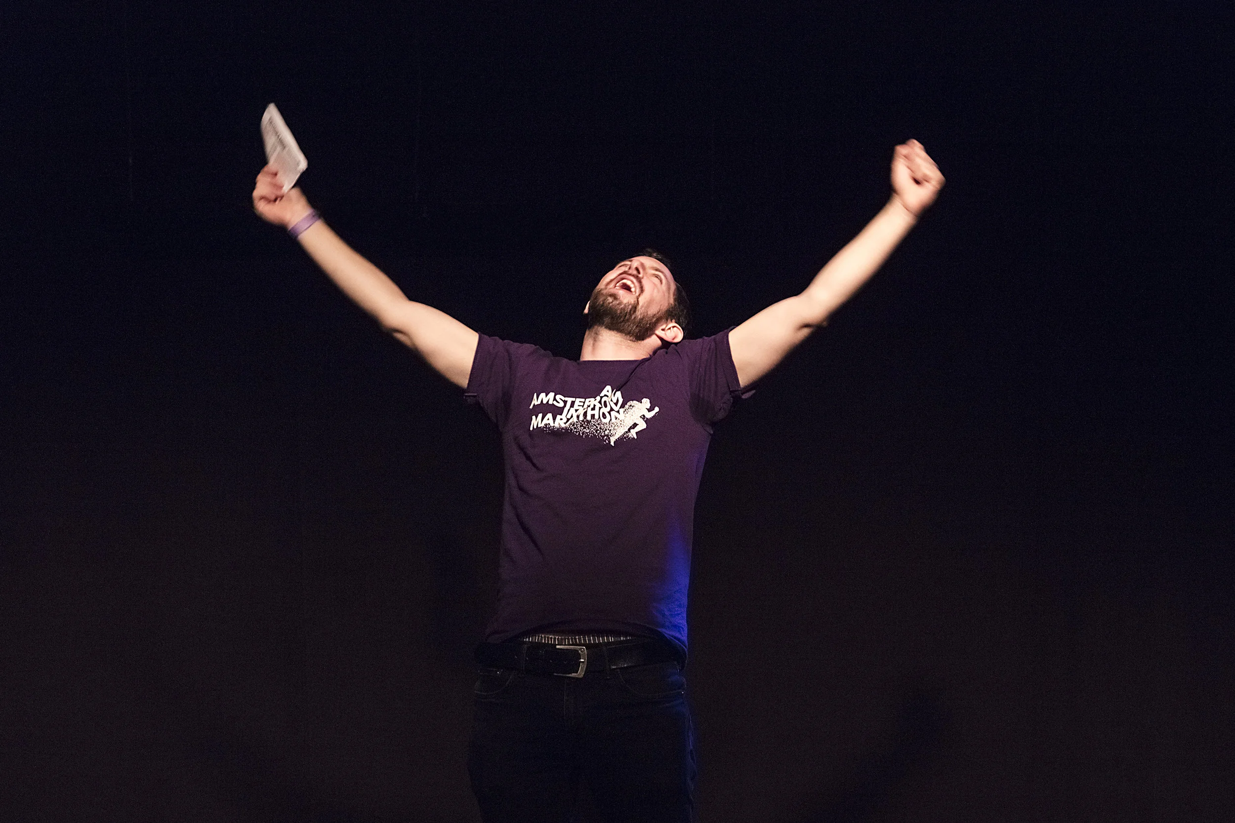 Isaac Simon is the co-founder and creative producer of the Amsterdam Improv Marathon. He is also a people person.
