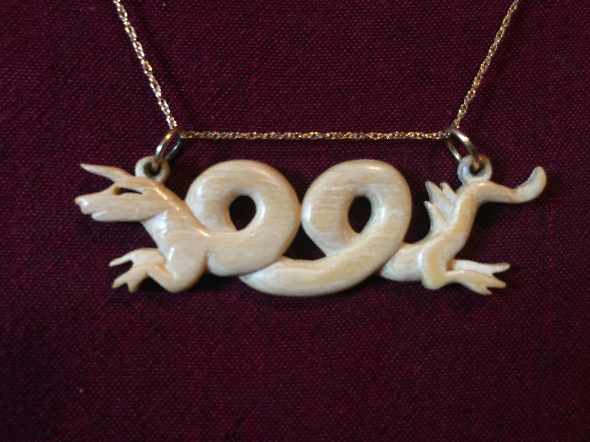 DRAGON ON THE RUN    1982
