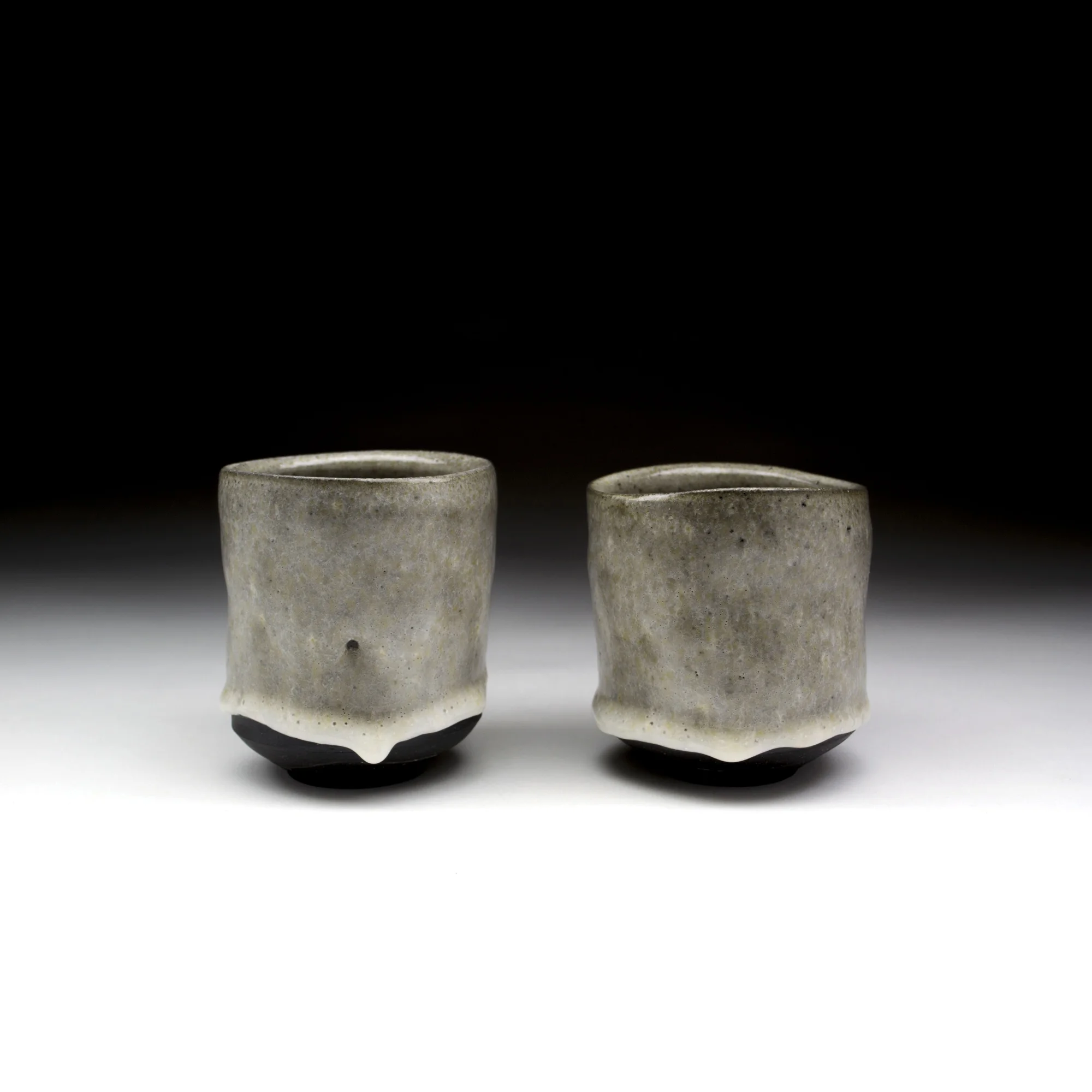 Cirgin.Pair.White.Yunomi's.Black.Side.2.jpg