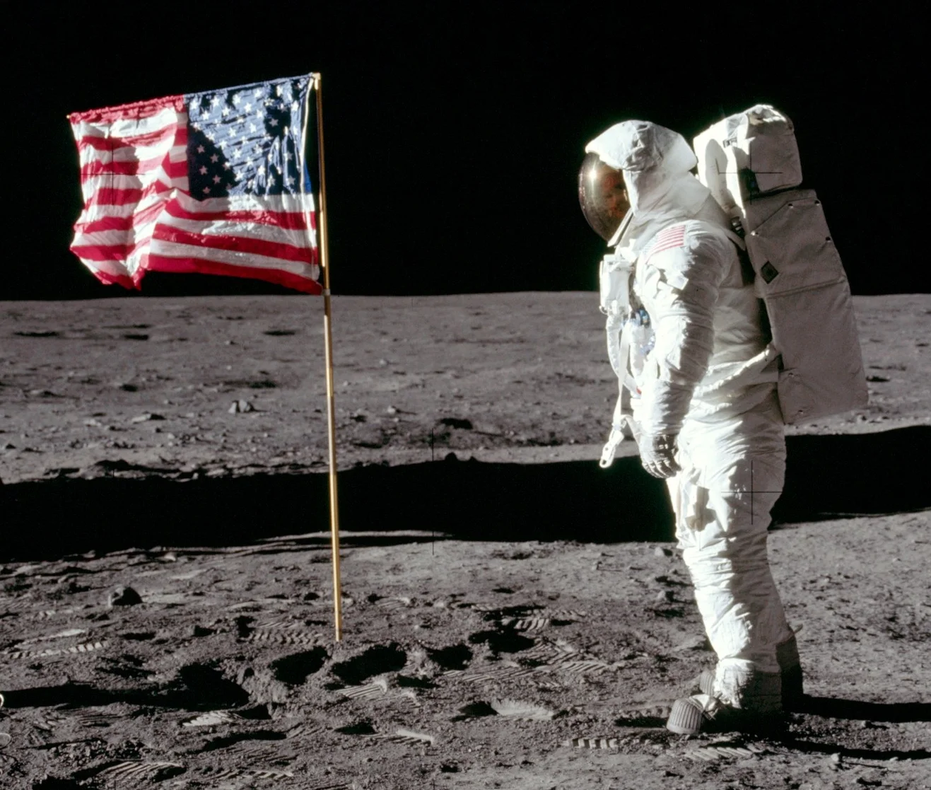 flagsalutge.jpg