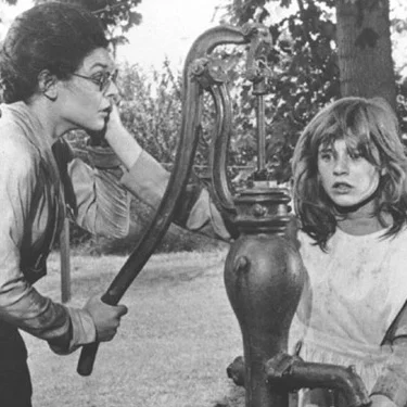 HELEN KELLER'S MOMENT