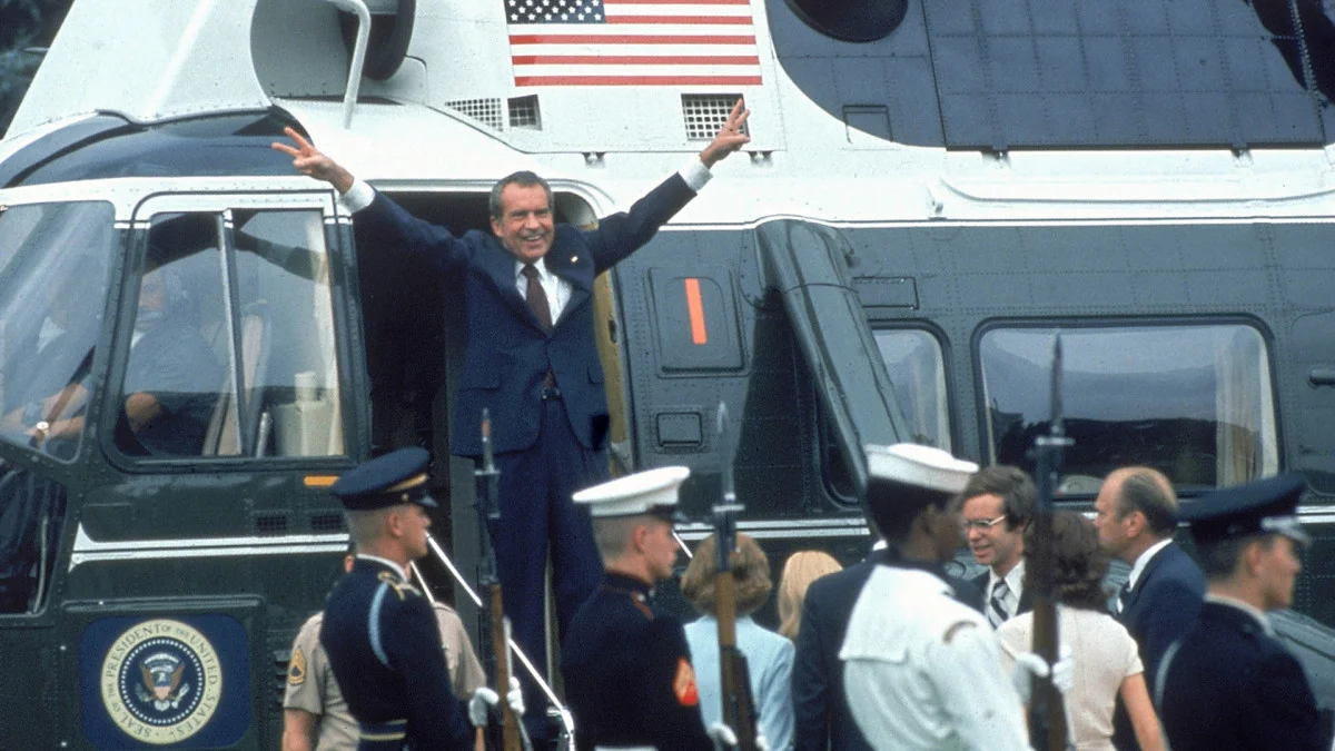 nixon resigns.jpg