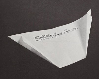 paperairplanesmoothwing.png