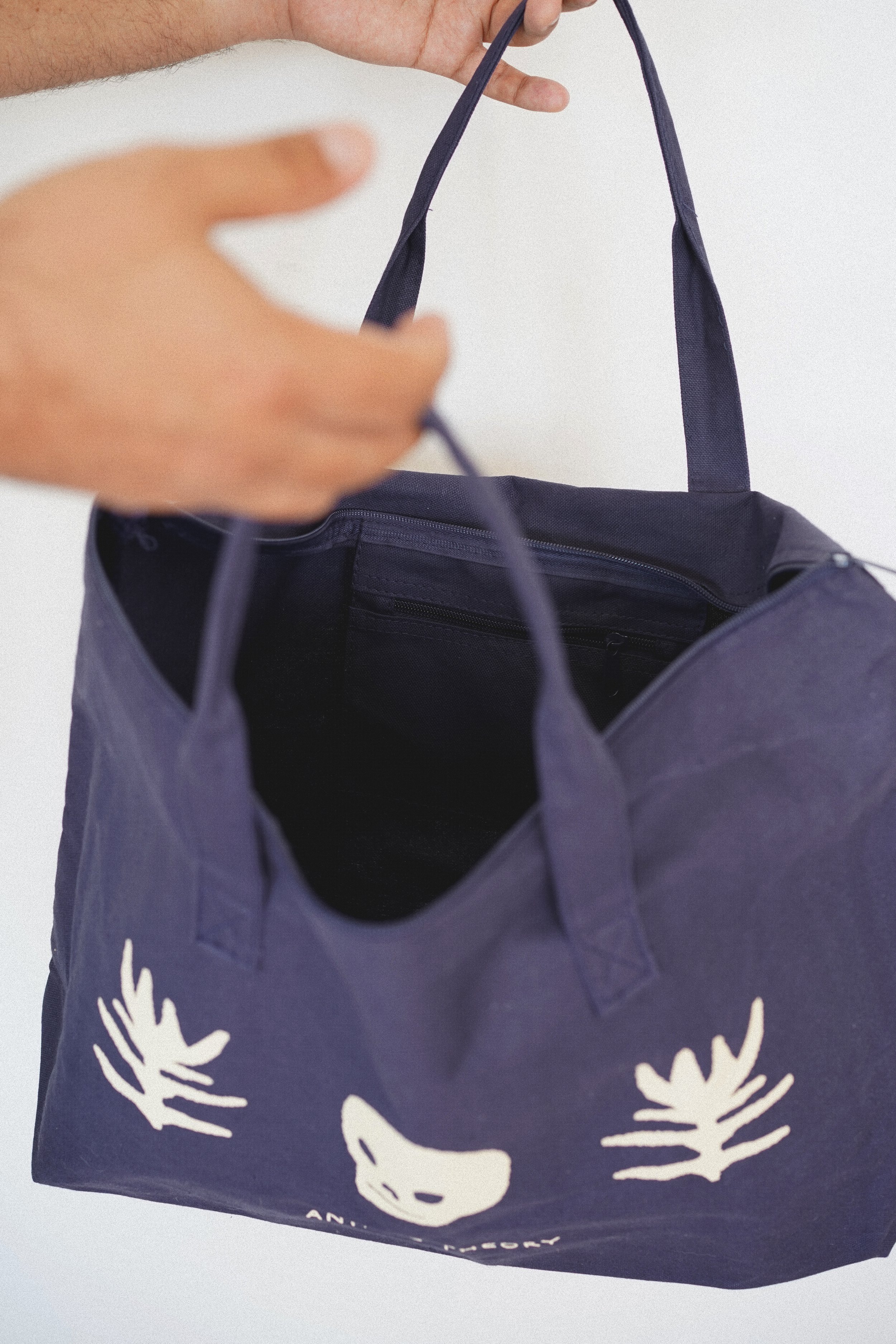 symboltote3.jpg