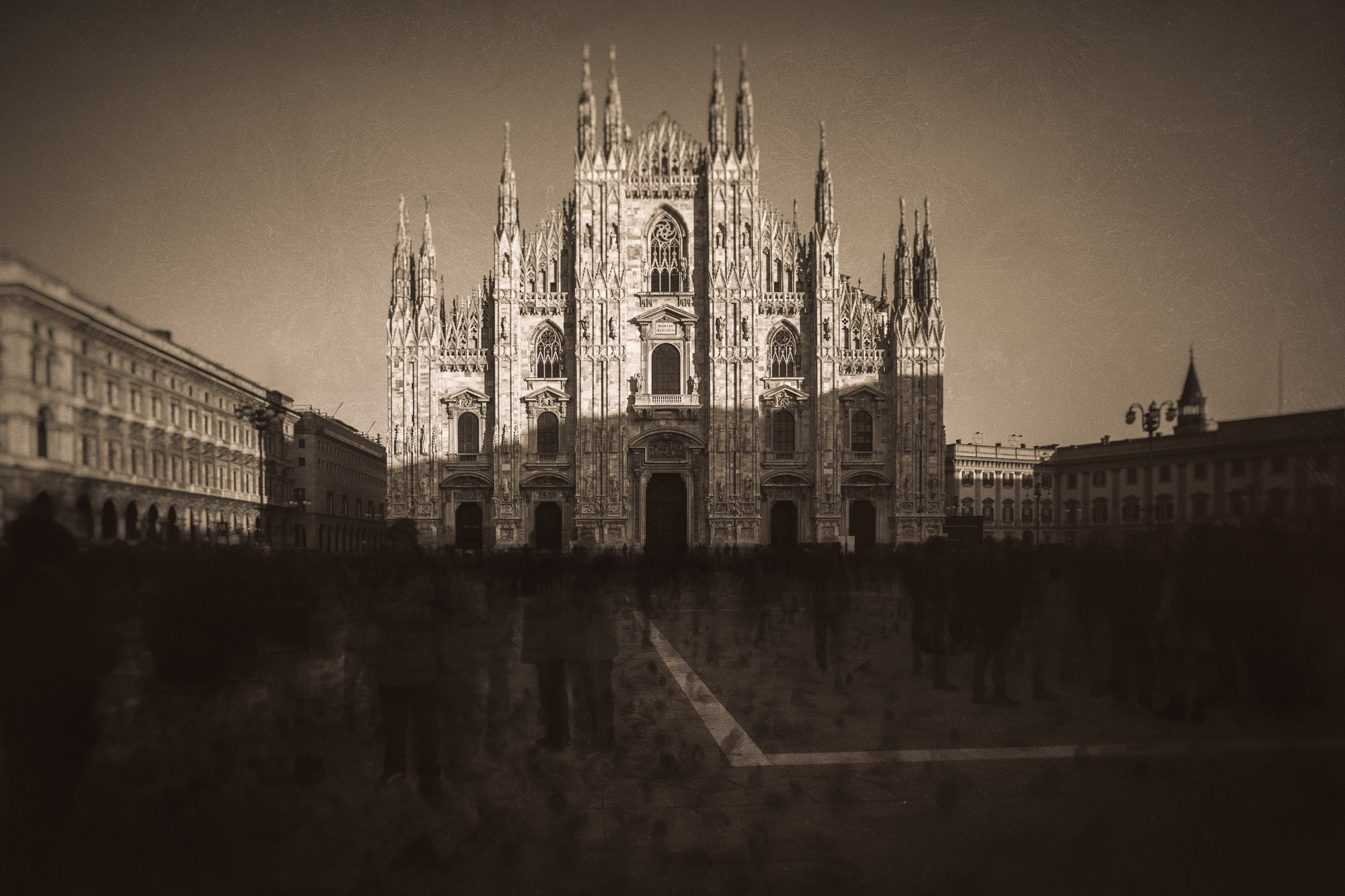 duomo shadows.jpg