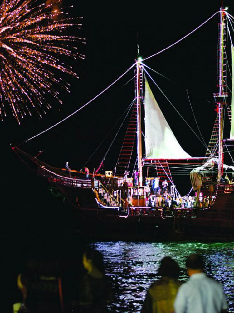 Pirate Ship Night - fireworks.jpg