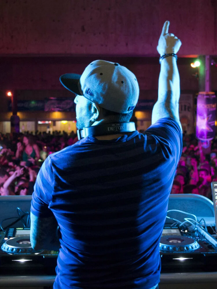 VIP Nightclub Tour - DJ.jpg