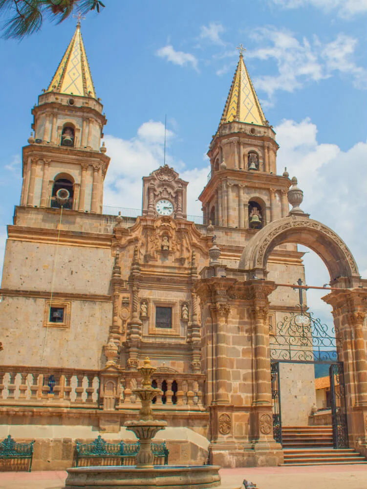 Talpa & Mascota - church.jpg