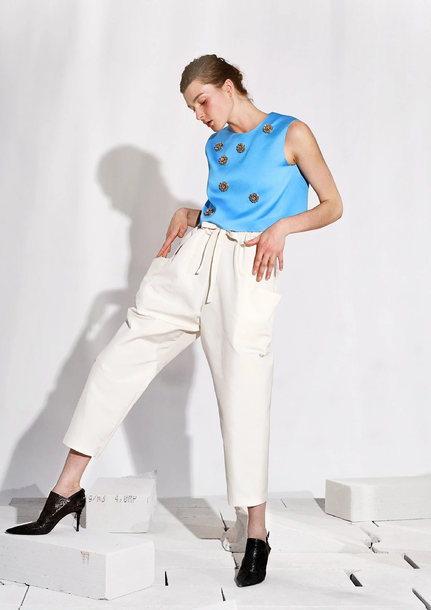 MAISON RABIH KAYROUZ, RESORT 2017, VOGUE.COM