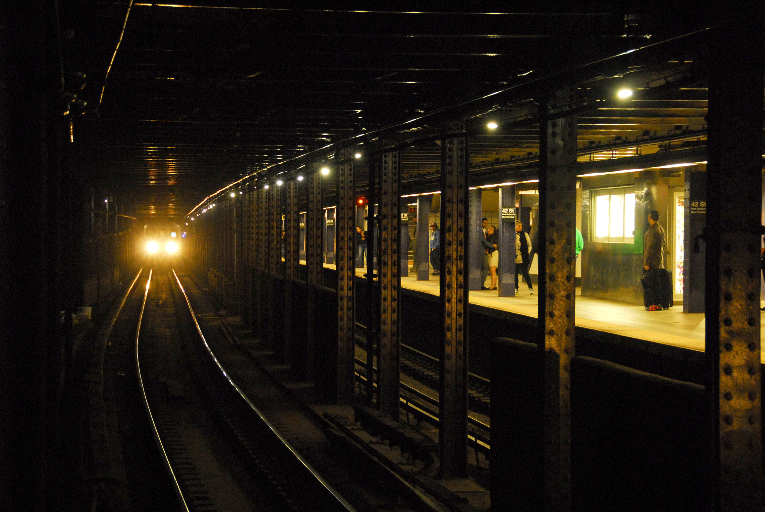 _DSC0286 42nd Street Subway, PABT.jpg