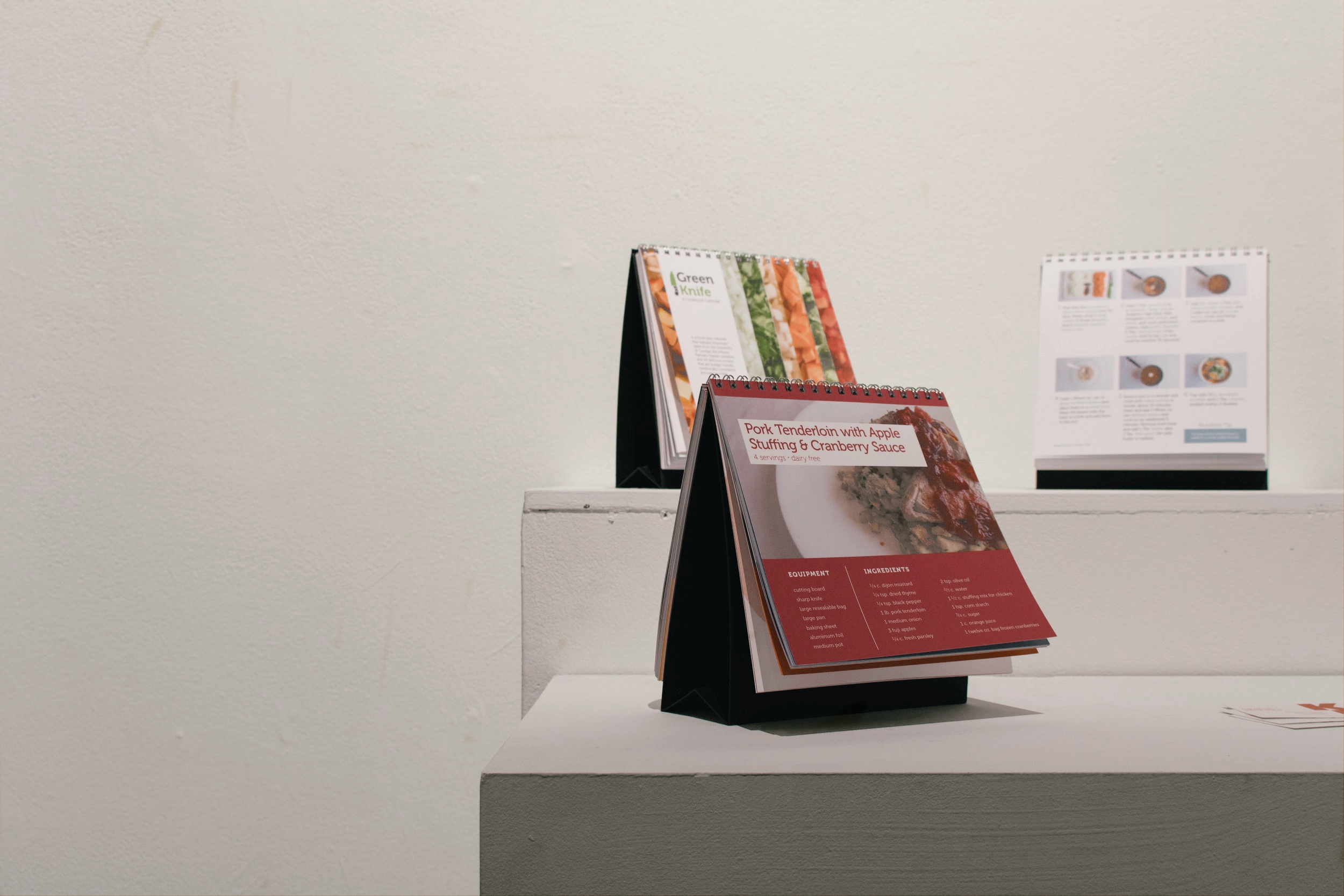 This publication features UGA’s academic calendar events through August 2018–July 2019, 24 student-friendly recipes, and nutritional information about each one. The calendar also includes info about when and where the Athens Farmers Market meets so users can have the opportunity to purchase their produce from local sources.