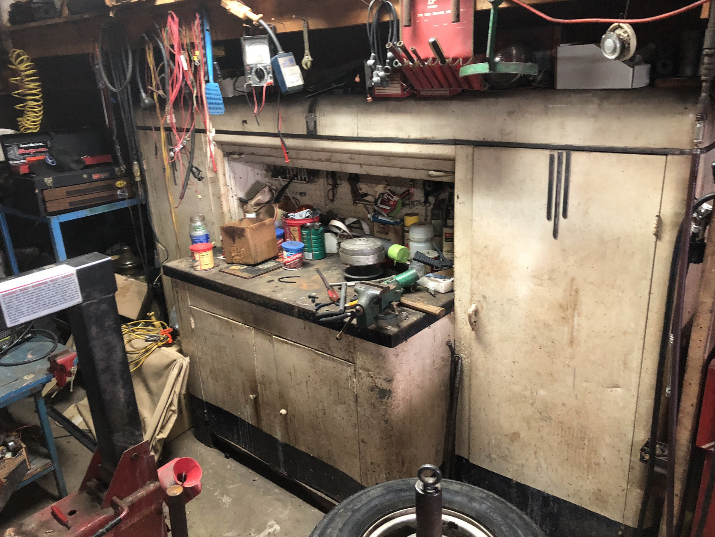 Lincoln_In_Use_garage.png
