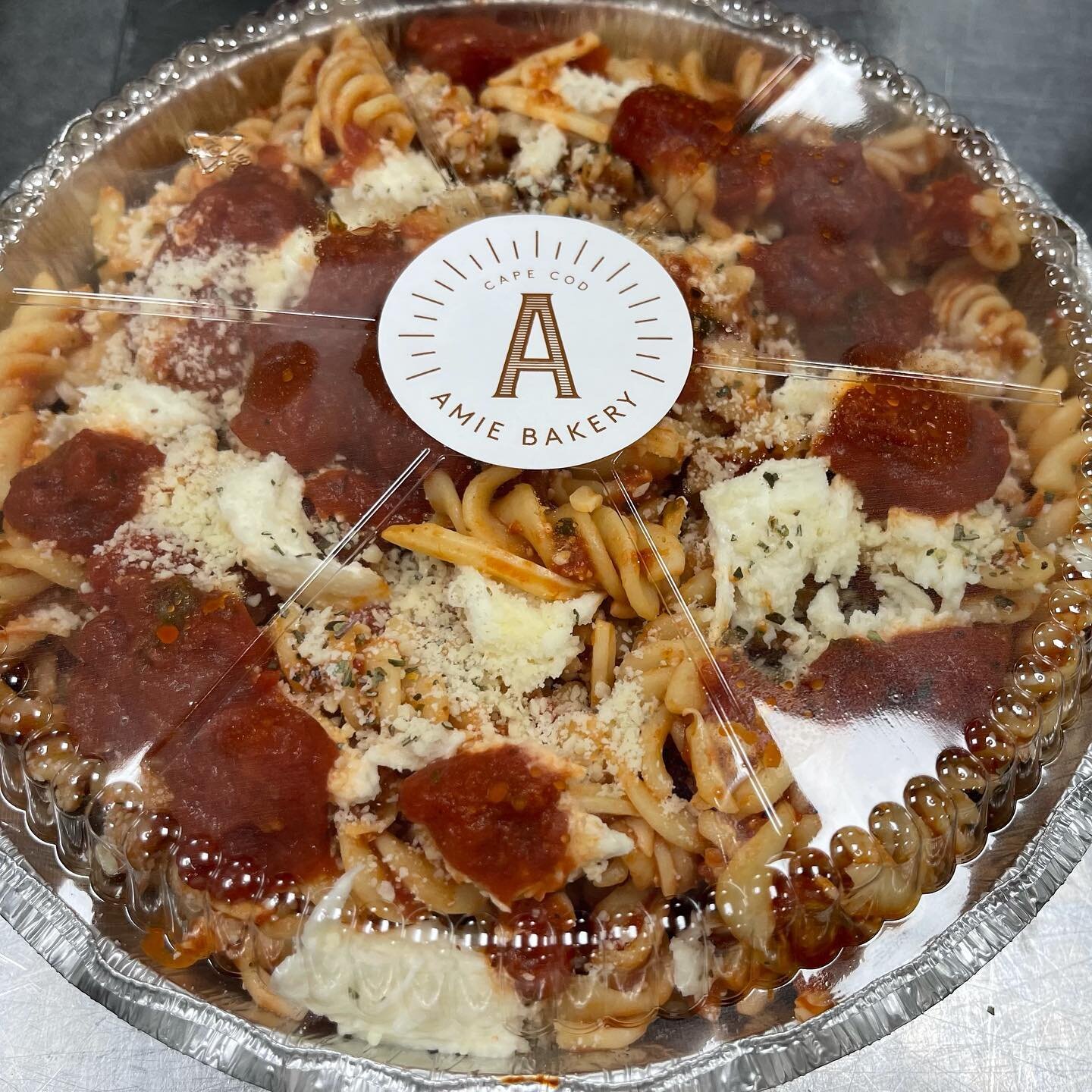 Looking for an easy option for lunch or dinner? Swing by and grab our baked ziti. #lunch #dinner #bakeathome #bestbakery #ostervillevillage #capecod