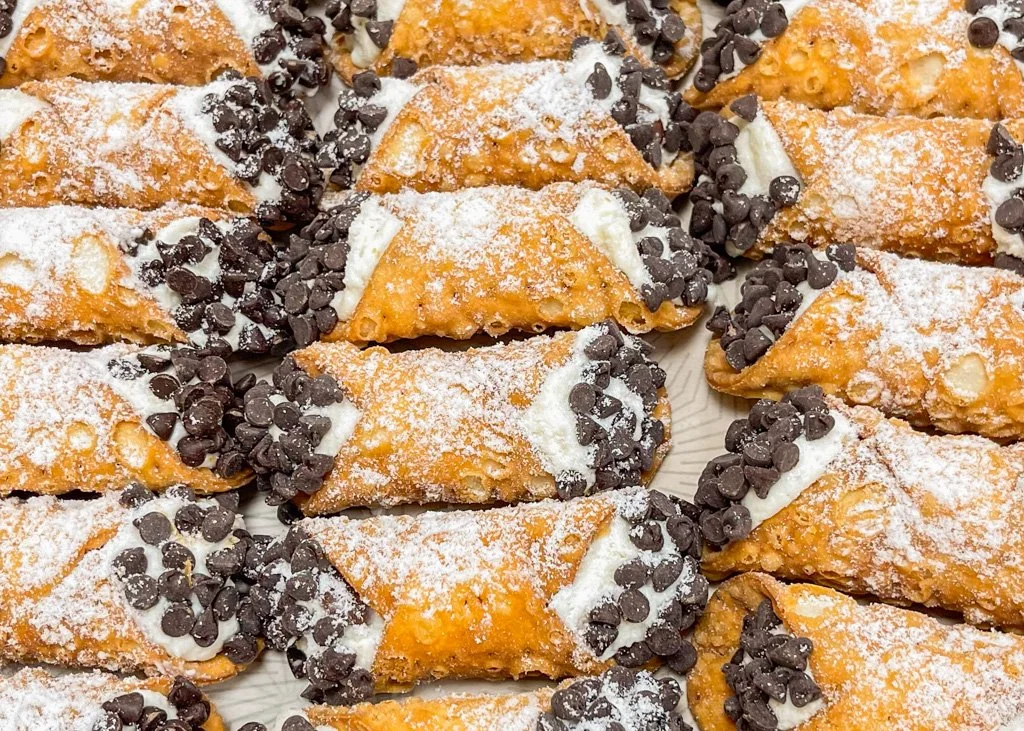 AMIE-Bakery-Cannolis.jpg