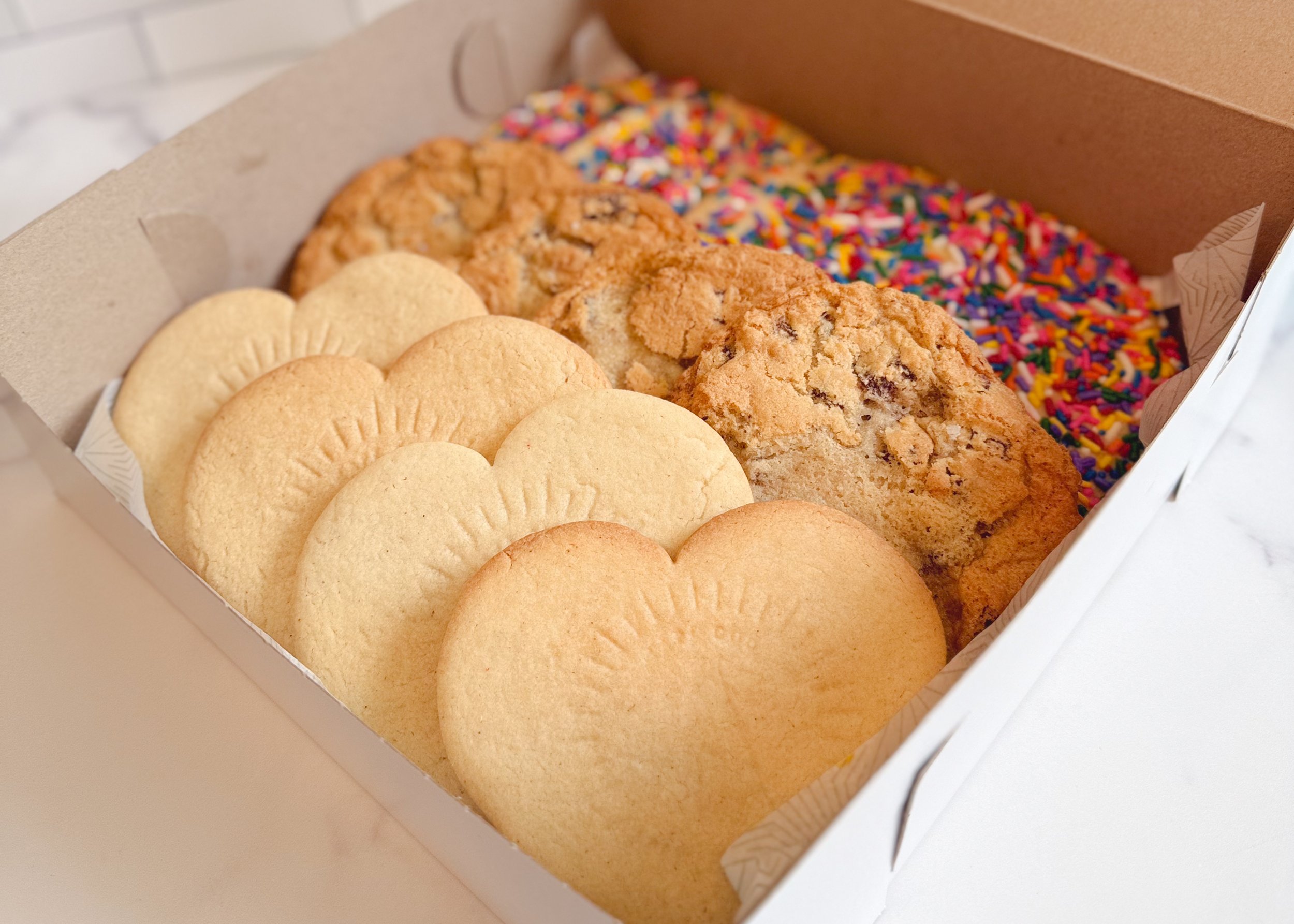 AMIE-Bakery-Cookie-Box.jpg
