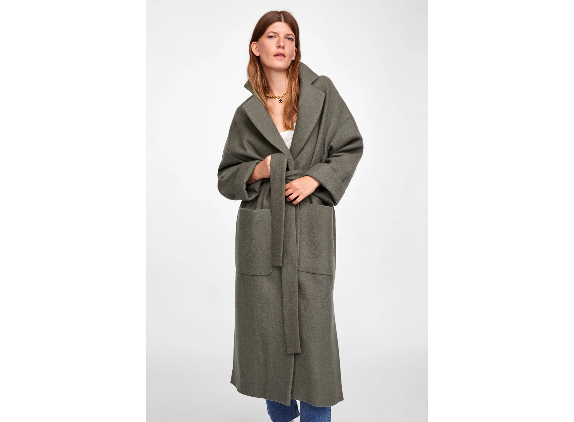 This coat is by Zara and you can buy it here .