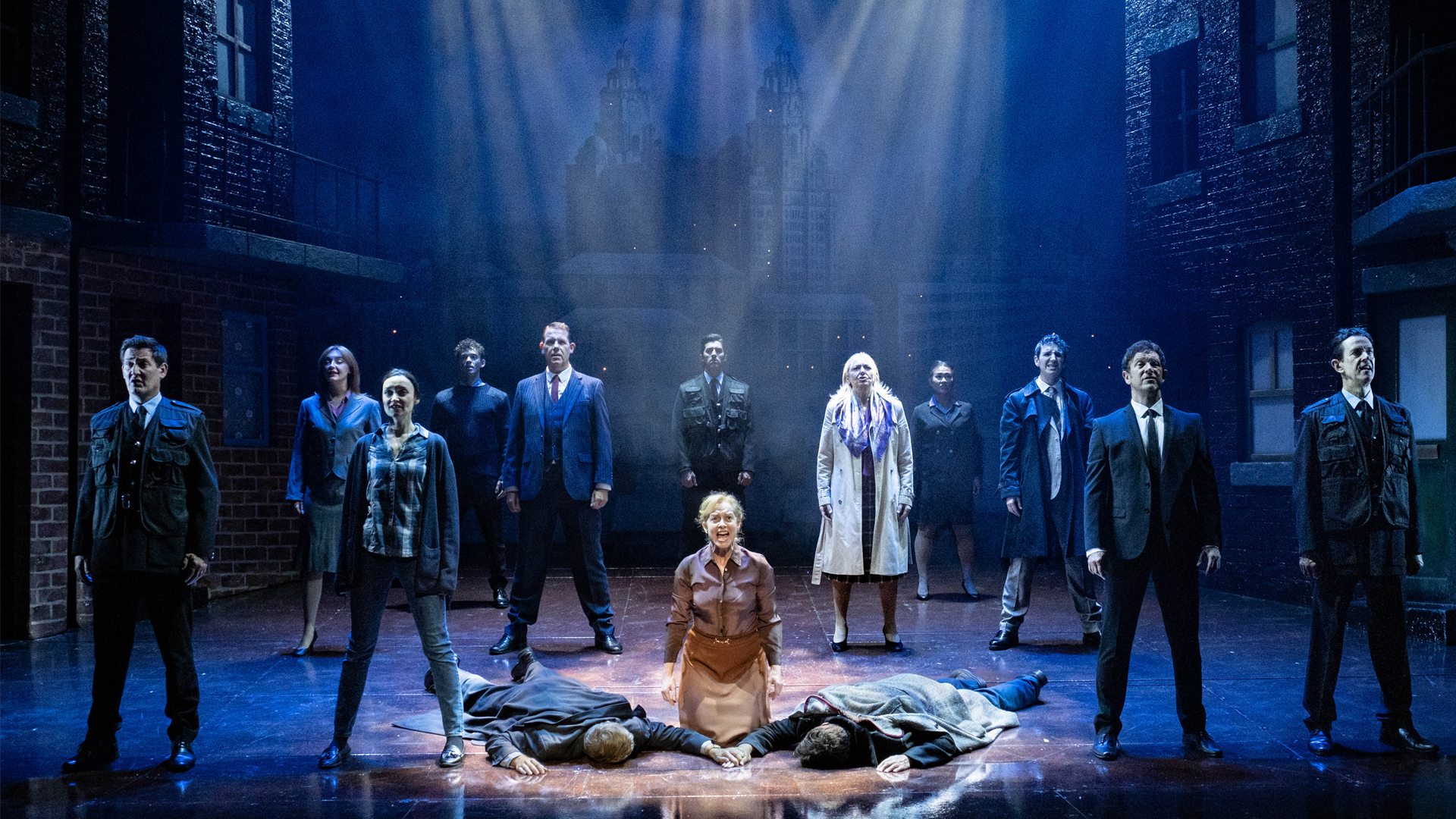 Theatre Review: Blood Brothers, MK Theatre