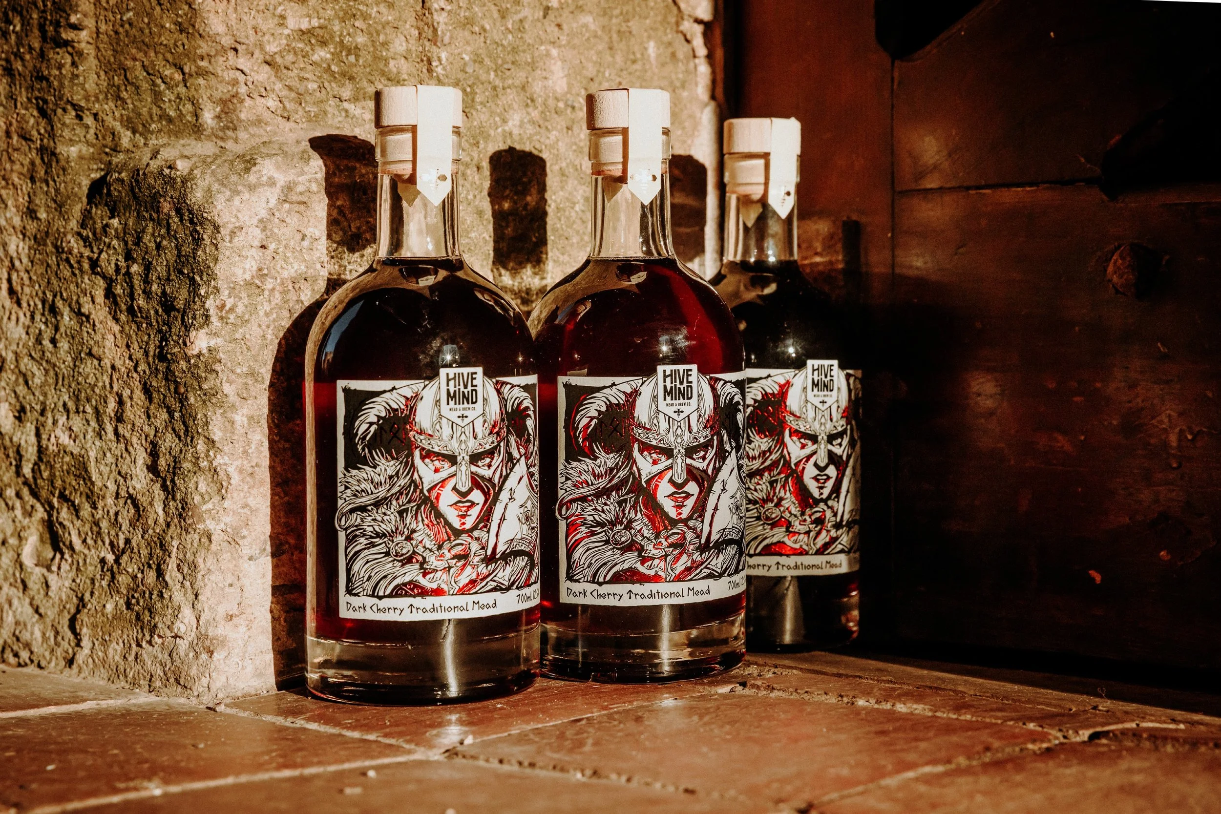 Hive Mind Dark Cherry Mead Review: A Sweet After-Dinner Drink With A Sharp Cherry Kick