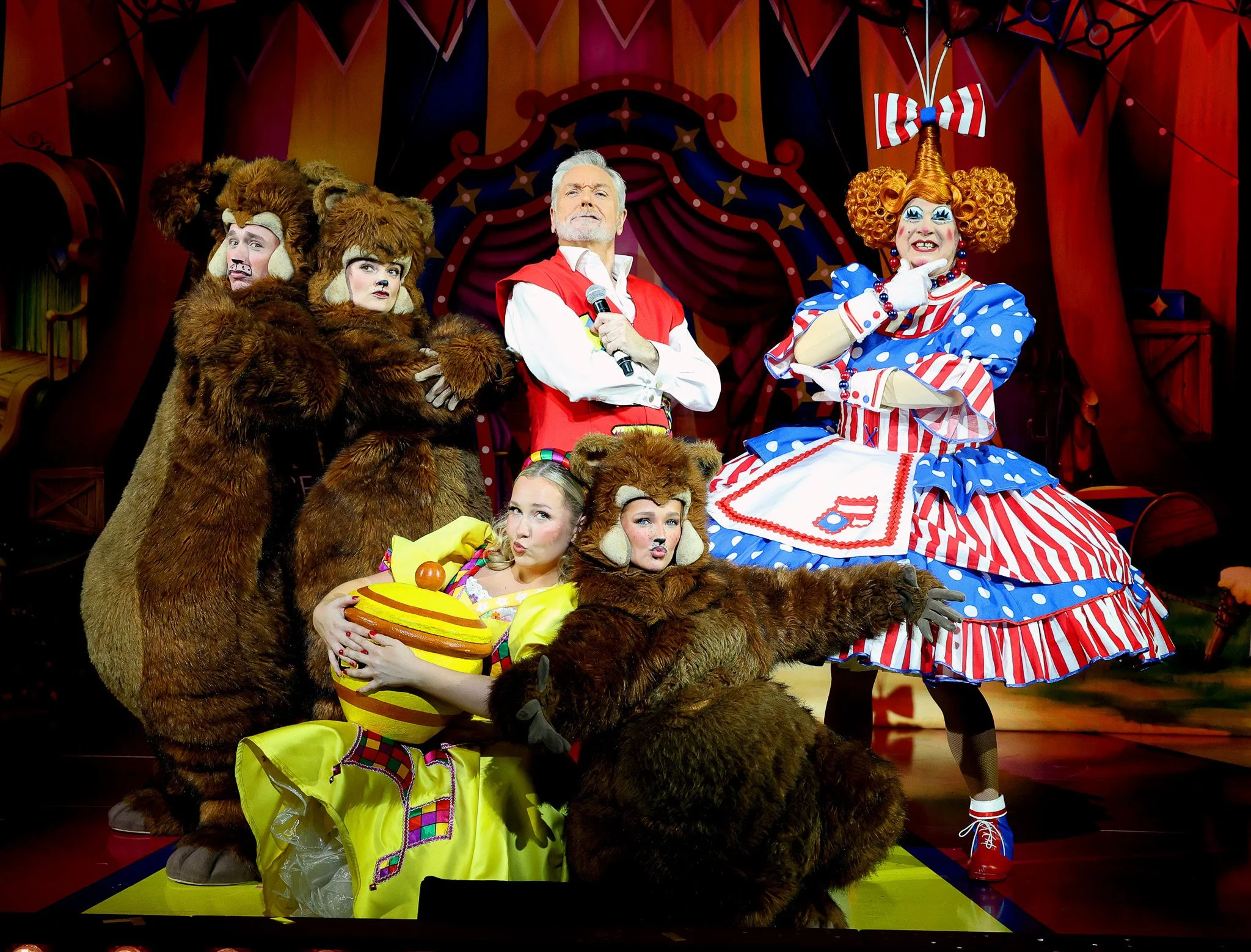 MK Theatre Review: Goldilocks and the Three Bears (Pantomime)