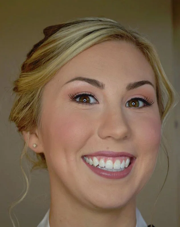 2 - Oliva Makeup.jpg