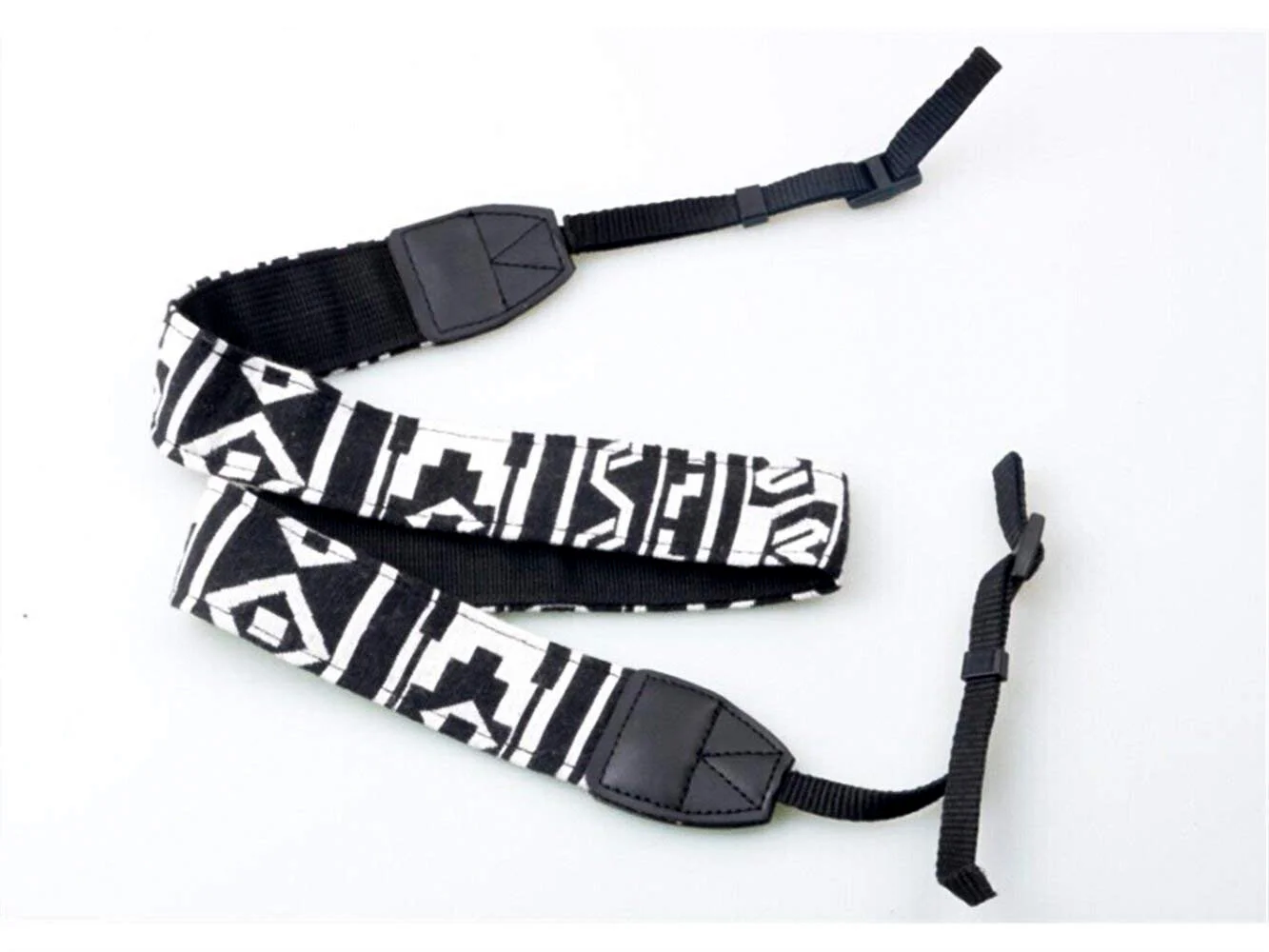Cheap_Camera_Strap.jpg
