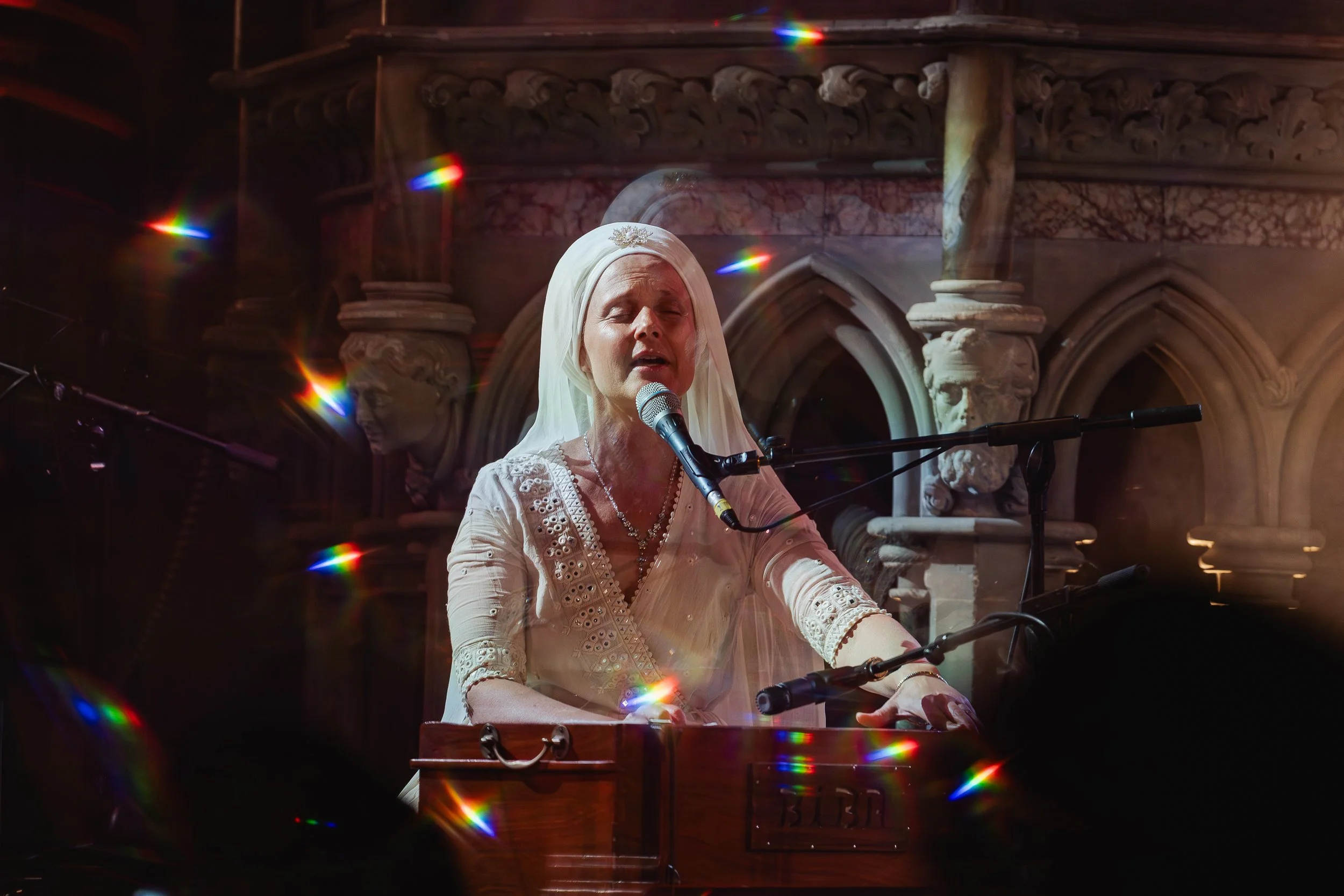 010-SnatamKaur_UnionChapel@jason_purple.jpg