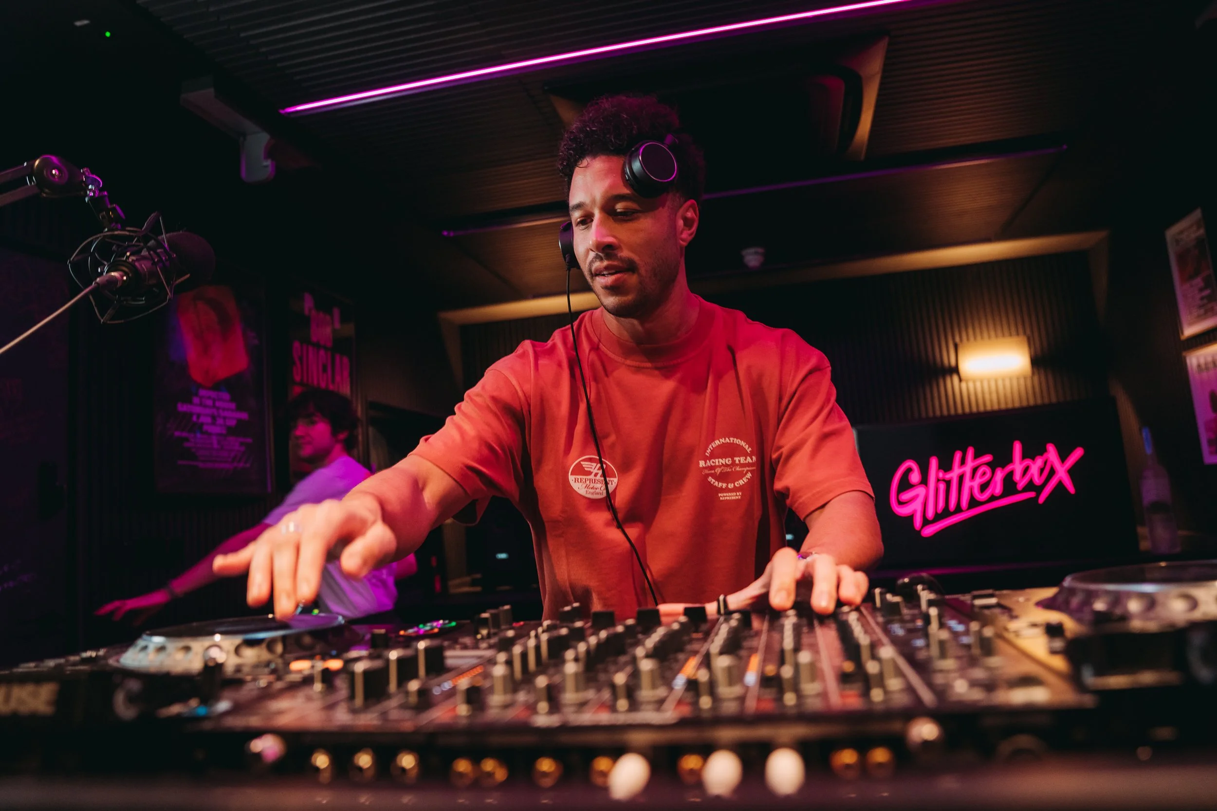 Defected_Glitterbox_x_Belvedere@jason_purple-67.jpg