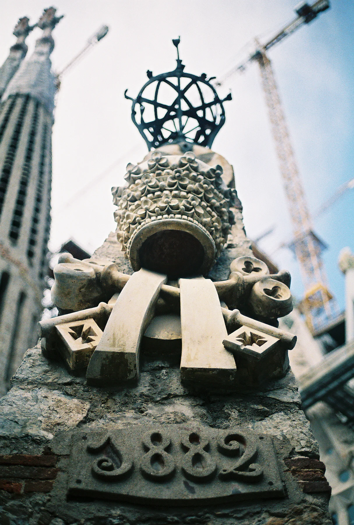555909-R1-046-21A_022.jpg