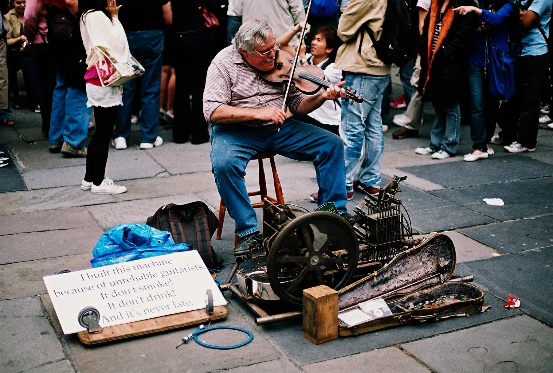 555967-R1-013-5_006.jpg