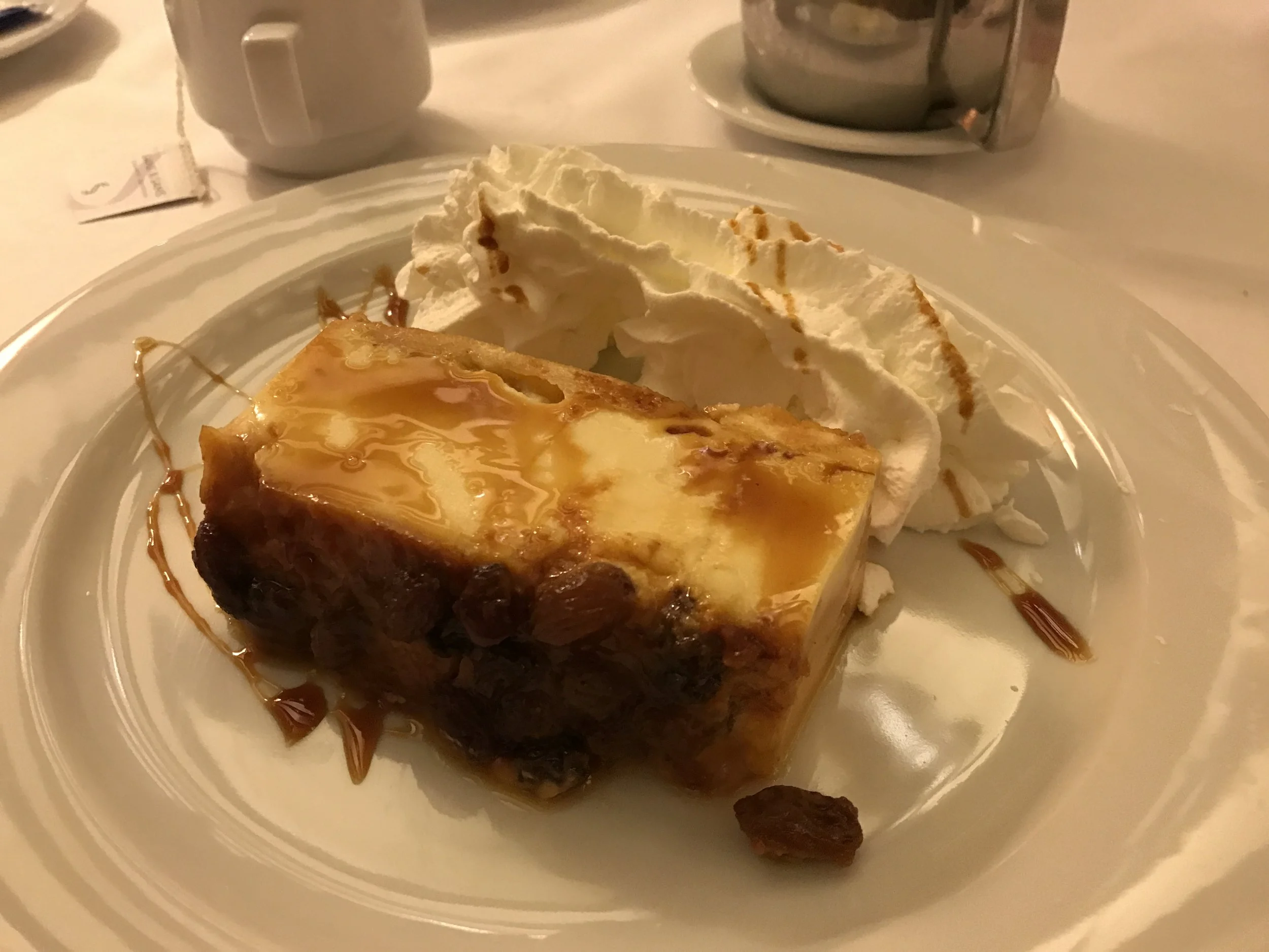Finished the meal with Puding de melindros