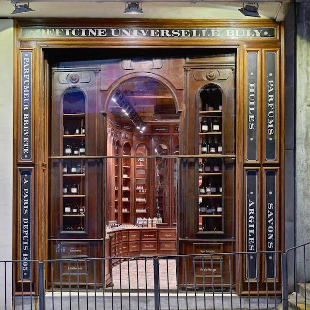 L’Officine-Universelle-Buly-1803-Hong-Kong.jpg