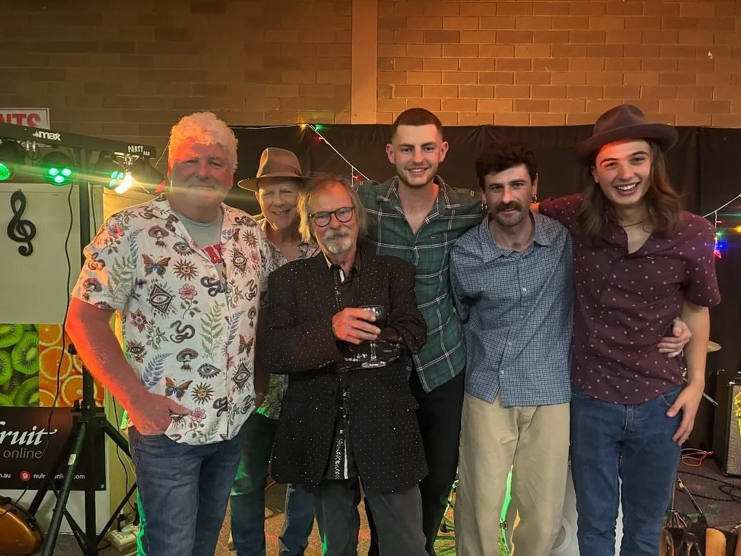 Last weekend&rsquo;s shenanigans 😆

Get @reshare_app &bull; @thebushwackersofficial A few happy snaps from the Da Vinci Social Club Wangaratta and @commercialclubalbury last weekend. Lovely people, lovely venues and a great hang with our crew&hellip