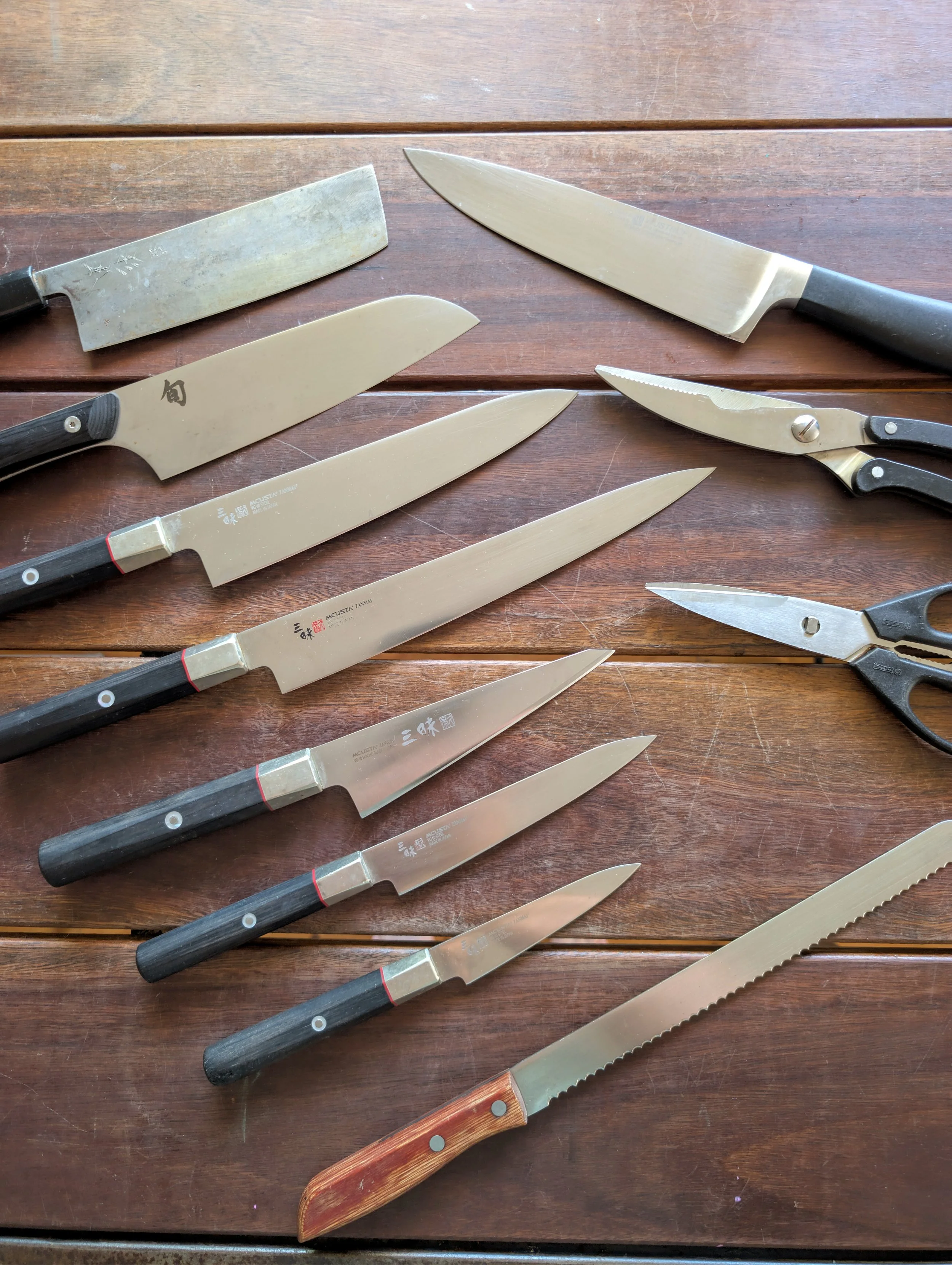A nice set of kitchen tools refreshed and ready for action.