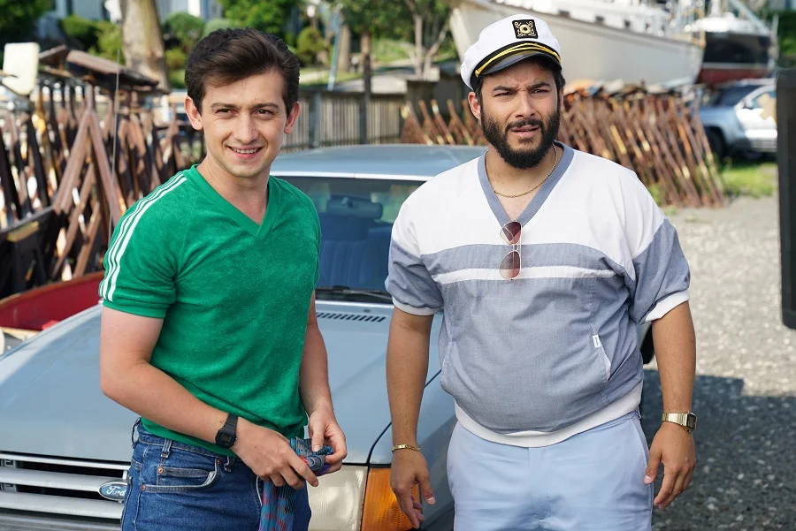 Permission to Board: Craig Roberts (David) and Ennis Esmer (Nash) in Amazon’s Red Oaks
