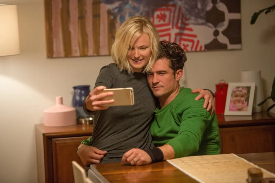 Sitting Pretty: Malin Akerman as Lucy and Orlando Bloom as Tom in Netflix’s Easy