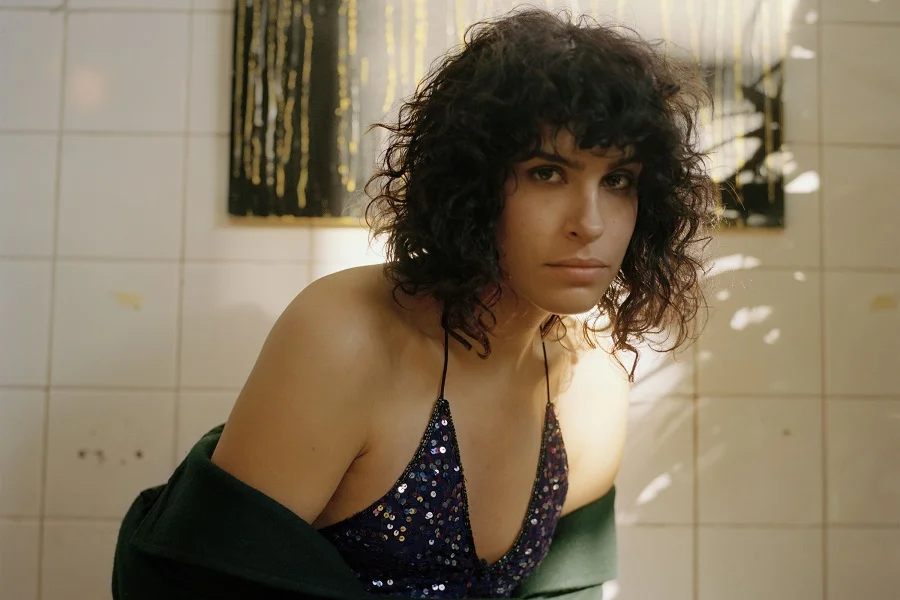 Ch-Ch-Changes: Desiree Akhavan (Leila) in The Bisexual