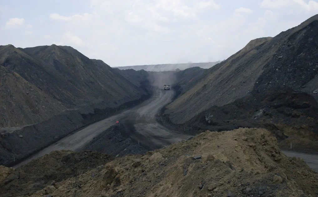After removal of the coal, open cast pits are backfilled with permeable spoil (waste rock) that can produce poor quality drainage