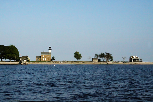 sheffield-island-lighthouse-christine-segalas.jpg