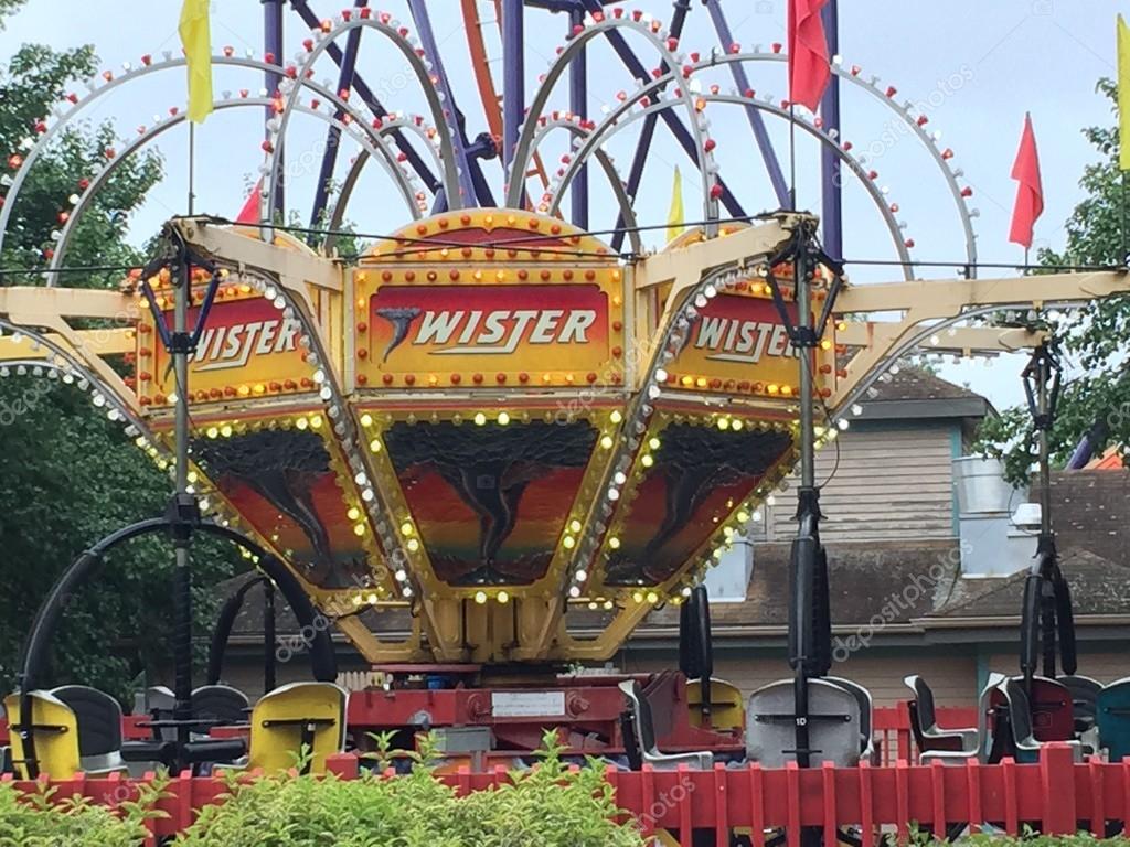 depositphotos_118729138-stock-photo-lake-compounce-in-bristol-connecticut.jpg