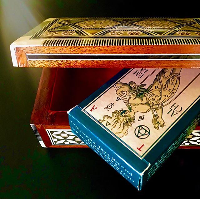 When using your active tarot decks, how you feel about your cards will affect your readings. I store my working decks in specifically paired boxes that reflect my energetic perception of the deck.
🔻
The handmade box pictured, which I discovered on t