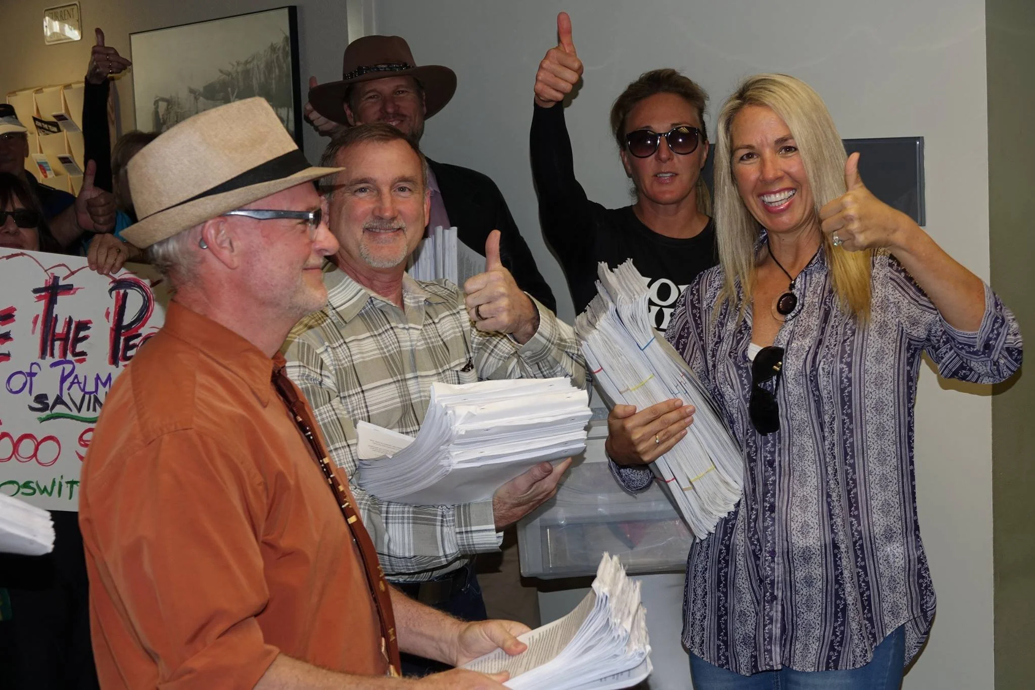 Save Oswit Canyon presents 5000 petition signatures to City Hall to stop development in Oswit.