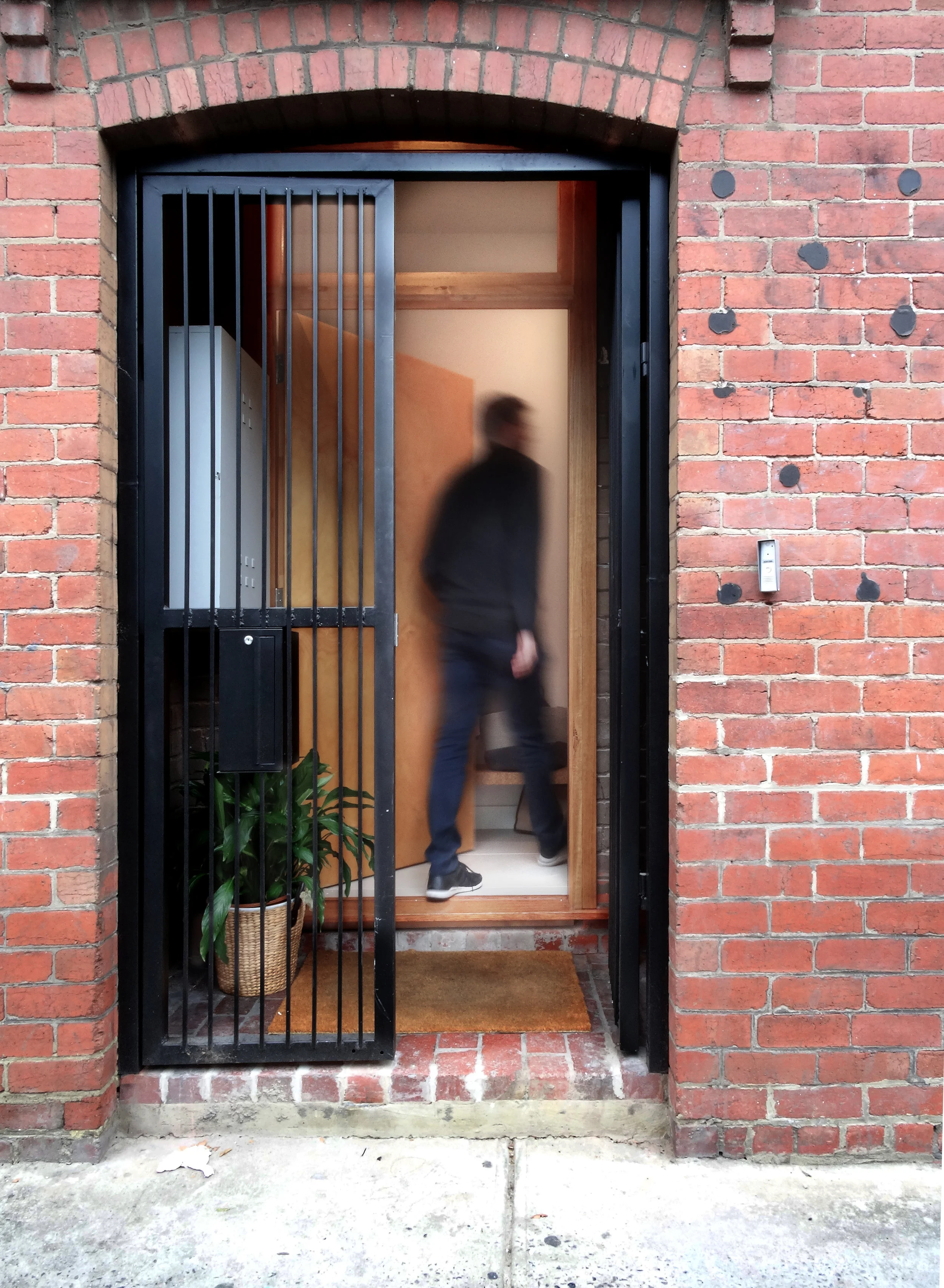 entry 01.jpg