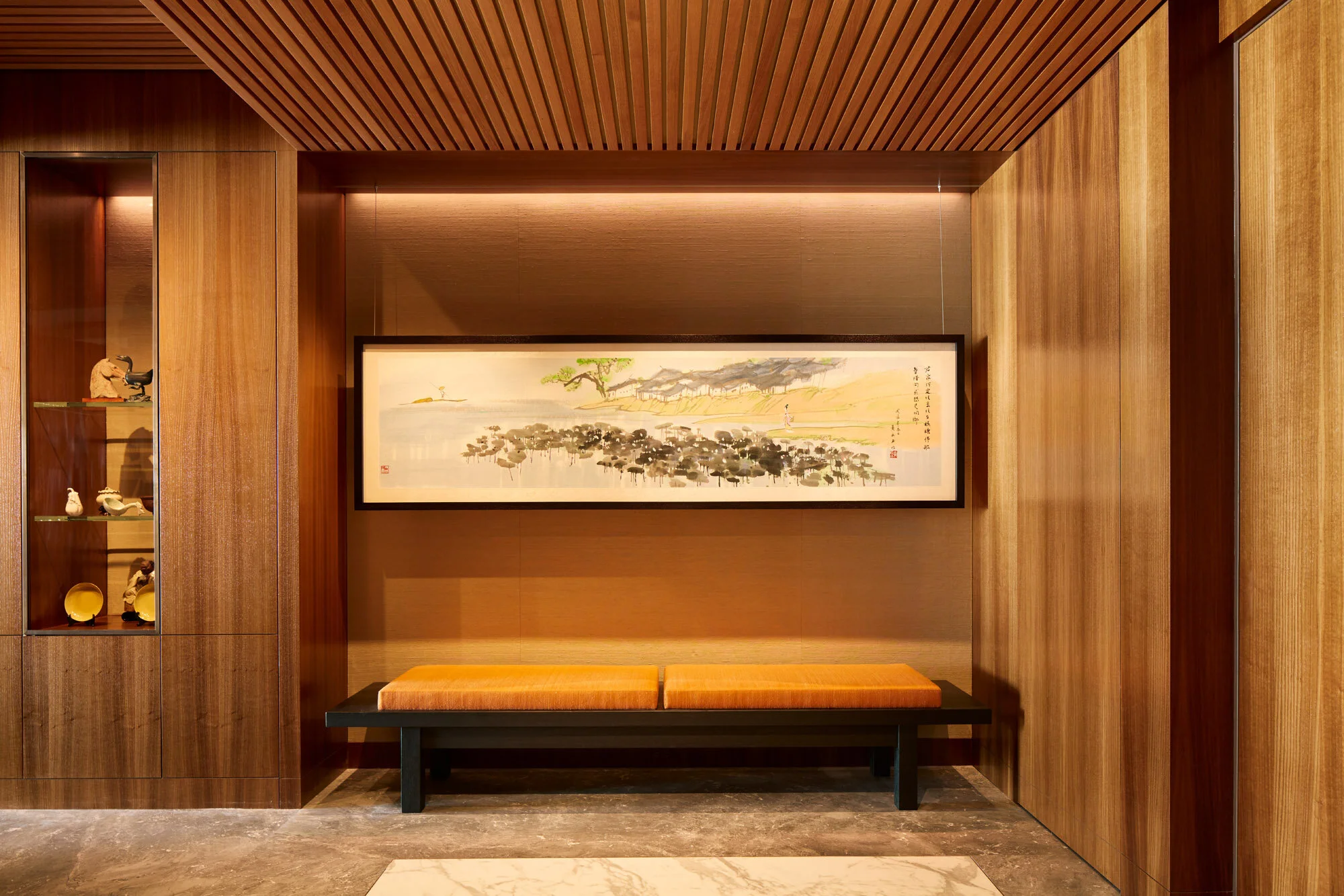003_GALLERY-entry seat.jpg