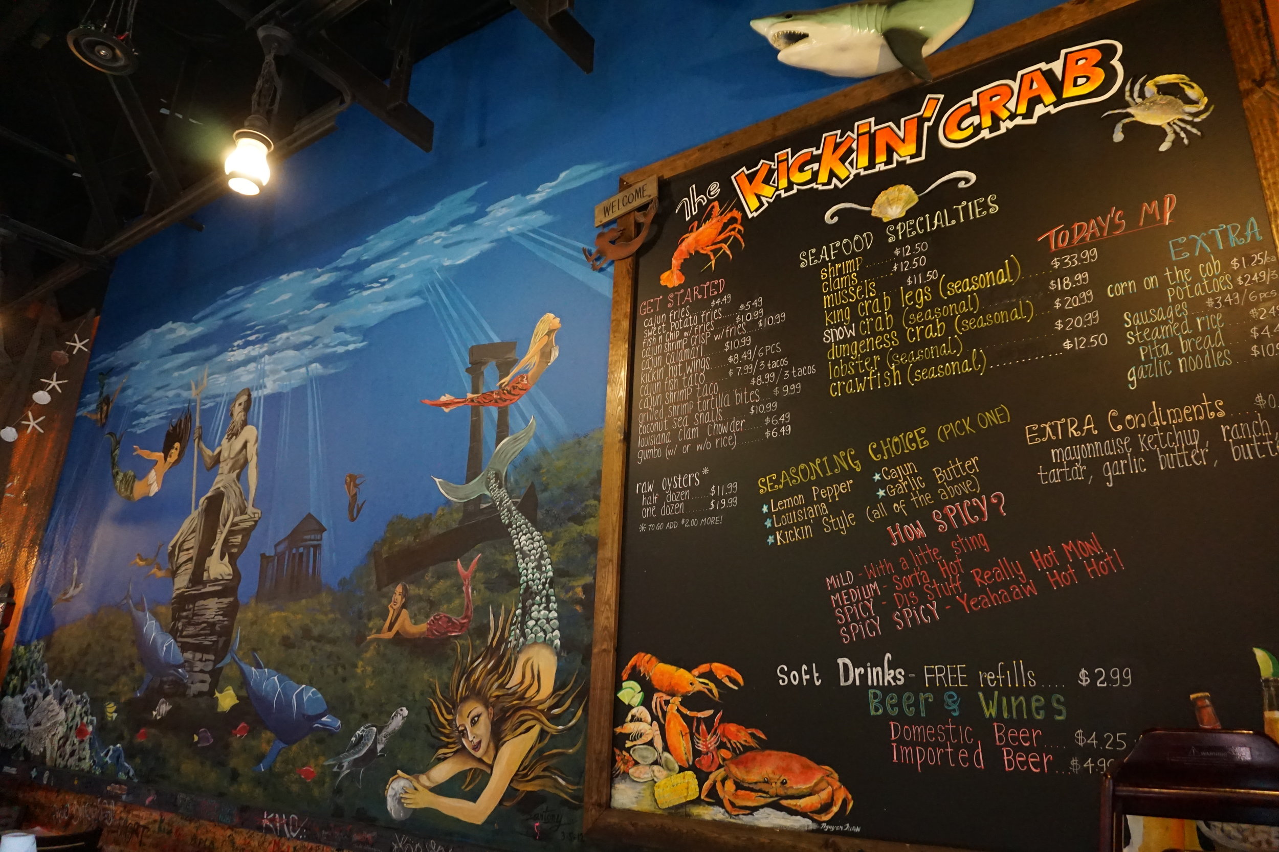 Photo inside of Kickin’ Crab Mermaids