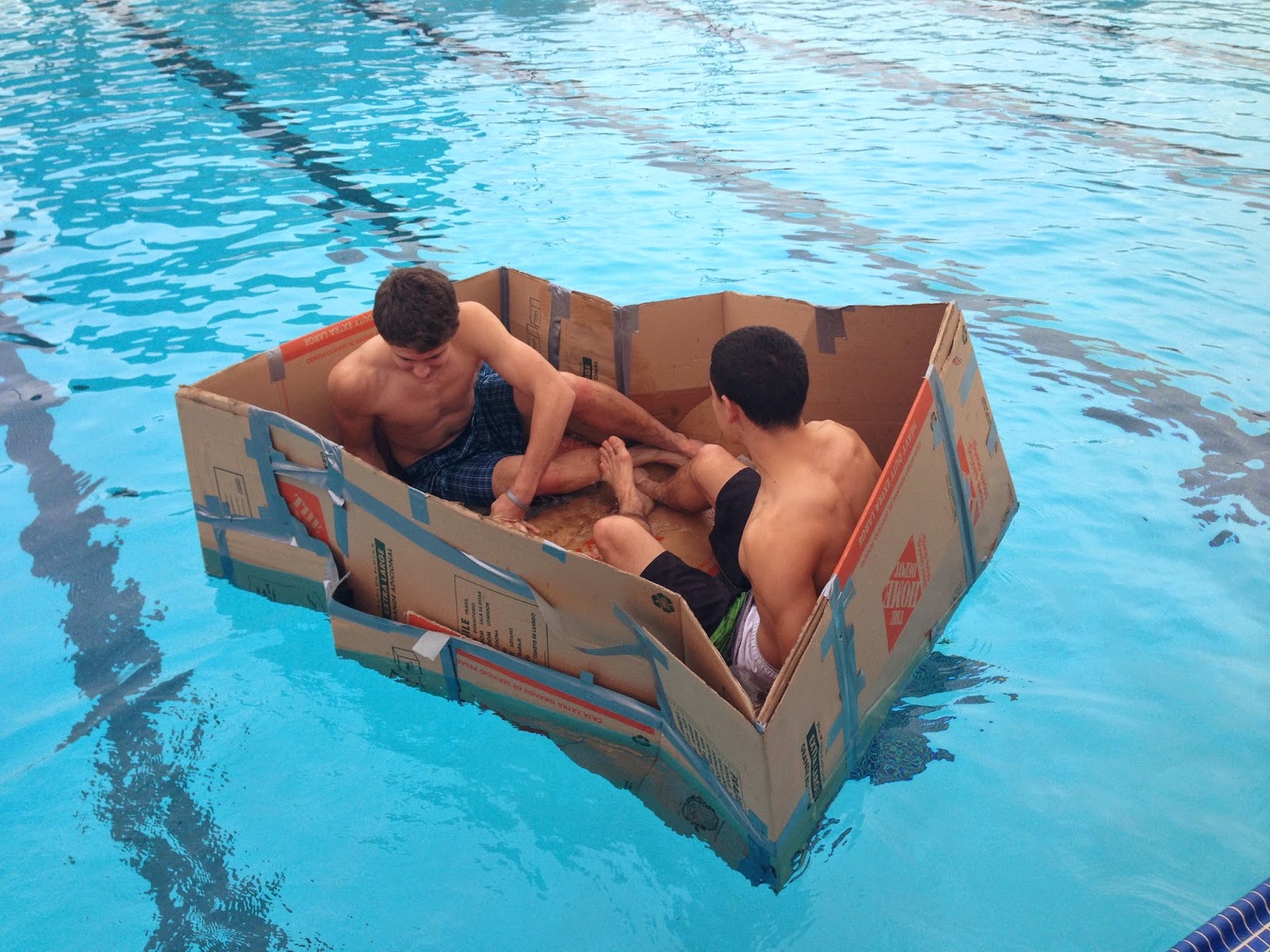 cardboardboatraces-3.jpeg