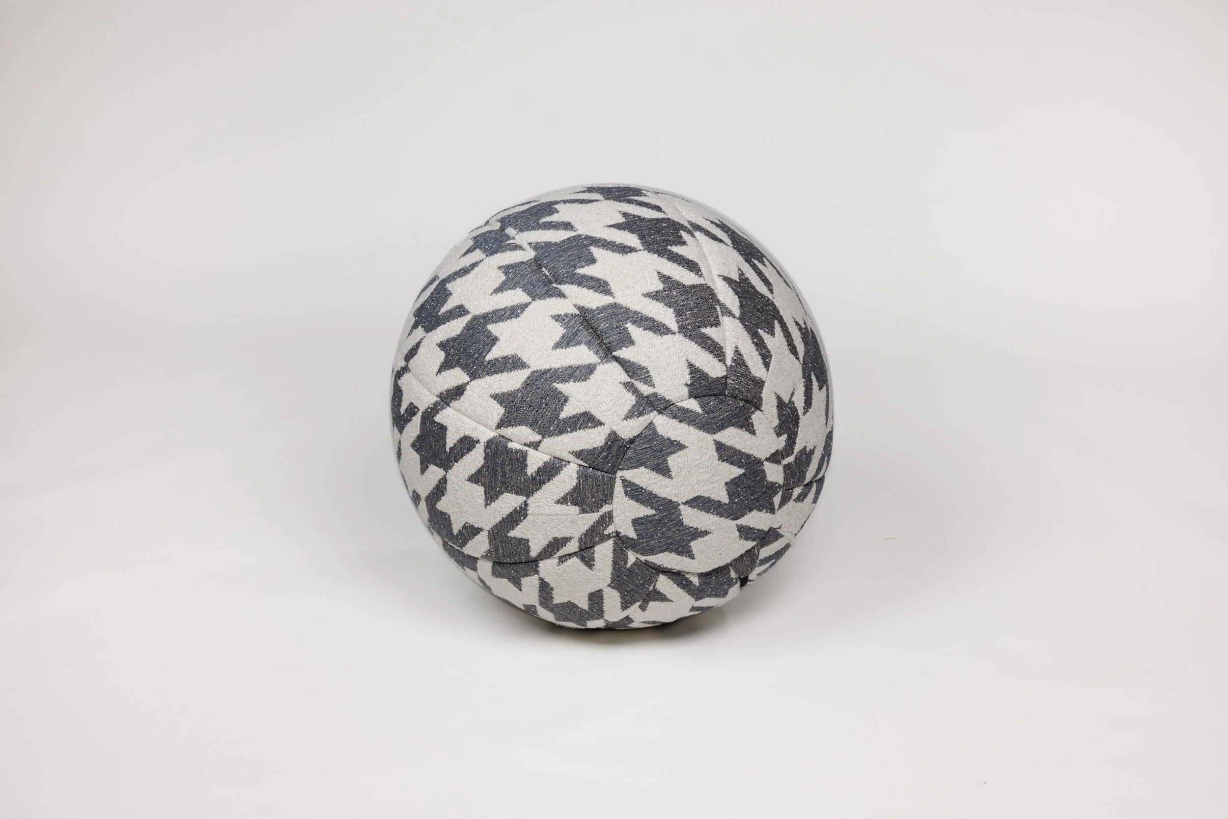_Q0A3947-Atlas-Cream.jpg