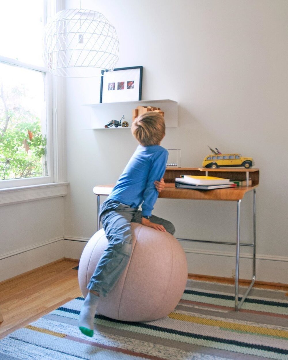 Venn Design  Ergonomic Desk Chairs, Office Chairs, Sitting Cushions, Floor  Pads, and Wellness Furniture